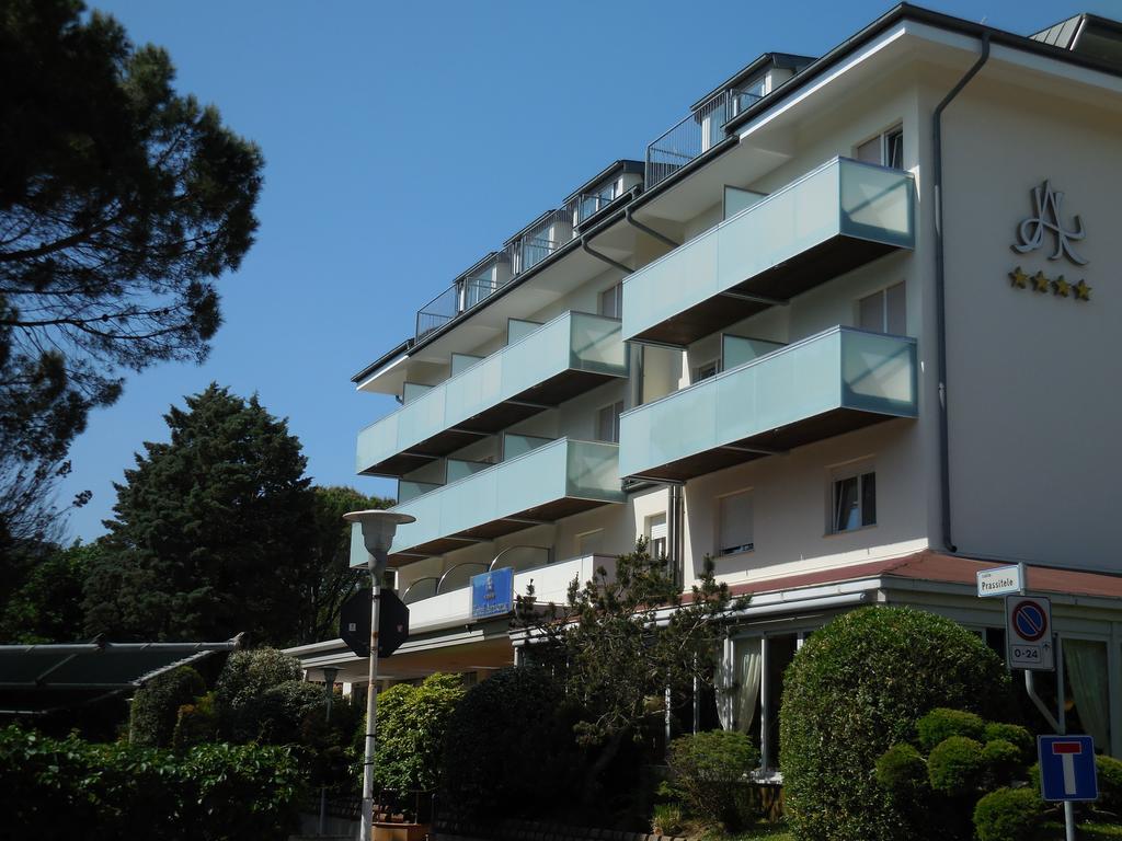 Hotel Arizona Lignano Sabbiadoro Luaran gambar
