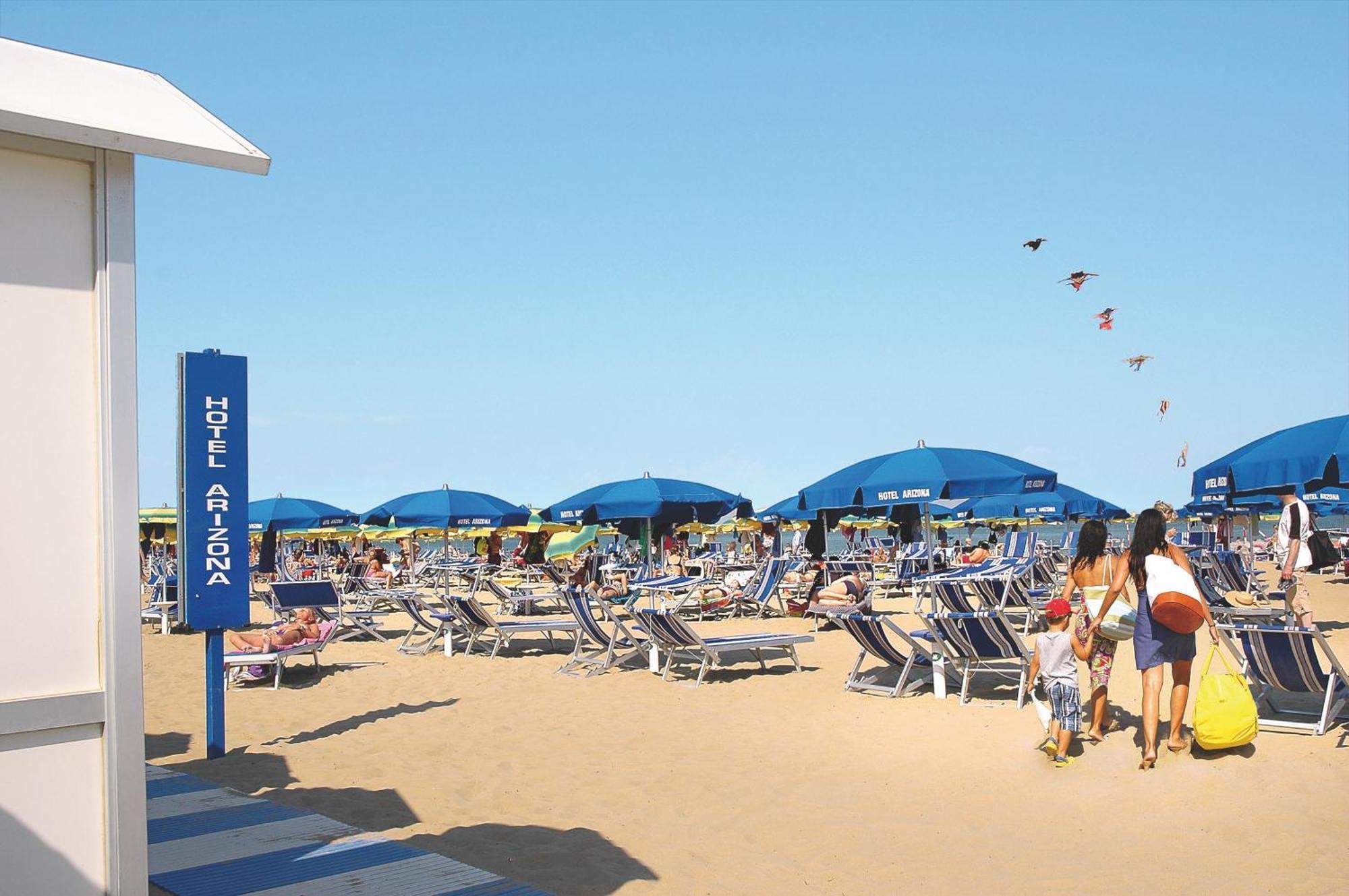 Hotel Arizona Lignano Sabbiadoro Luaran gambar