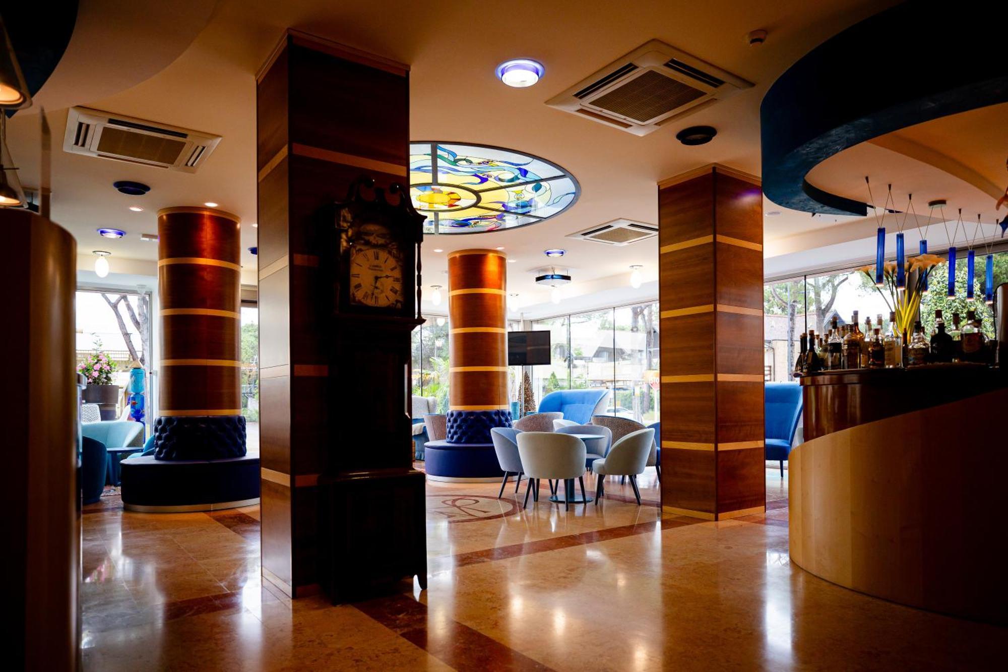 Hotel Arizona Lignano Sabbiadoro Luaran gambar
