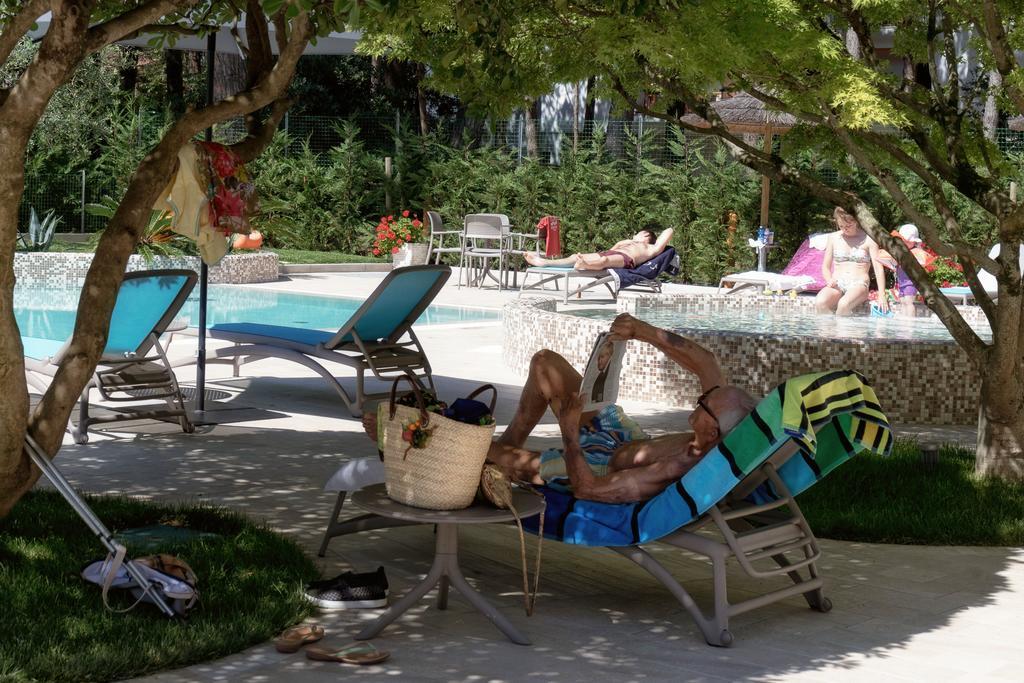 Hotel Arizona Lignano Sabbiadoro Luaran gambar