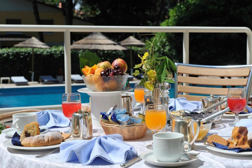 Hotel Arizona Lignano Sabbiadoro Luaran gambar